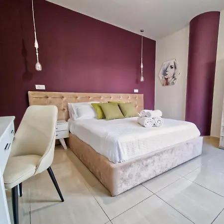 Epipleon Luxury Suites -108- Διαμέρισμα 85Τμ Δίπλα Στη Θάλασσα Нафпактос Экстерьер фото