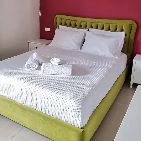 Epipleon Luxury Suites -108- Διαμέρισμα 85Τμ Δίπλα Στη Θάλασσα Нафпактос Экстерьер фото