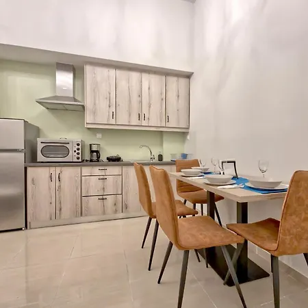 Epipleon Luxury Suites -108- Διαμέρισμα 85Τμ Δίπλα Στη Θάλασσα Нафпактос Экстерьер фото